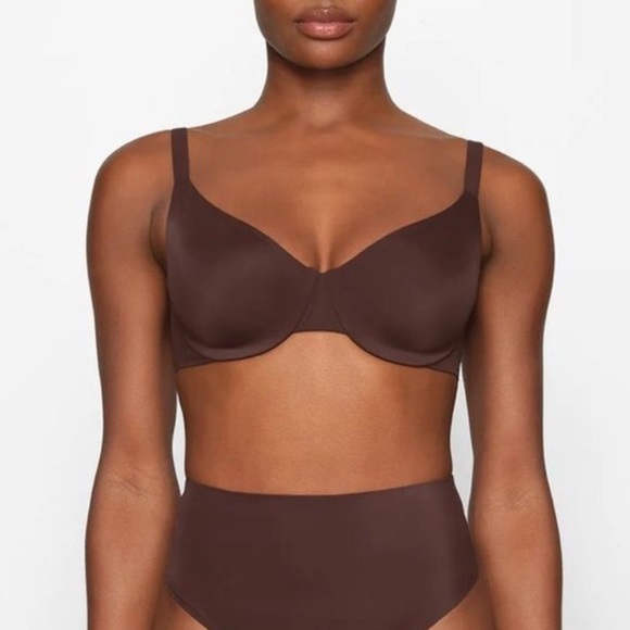 Skims ladies smoothing intimates full coverage bra in cocoa size 32DD (2610)